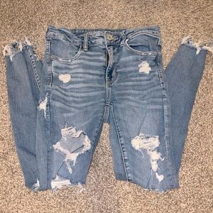 American Eagle ripped high rise jeans